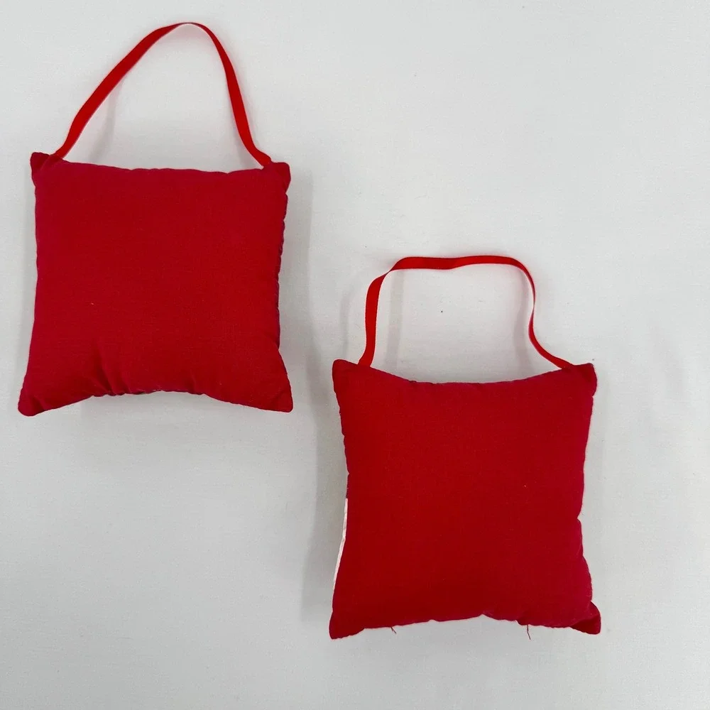 Set of 2 Vintage Winter Ski Embroidered Stuffed Hanging‎ Decorations Red Green